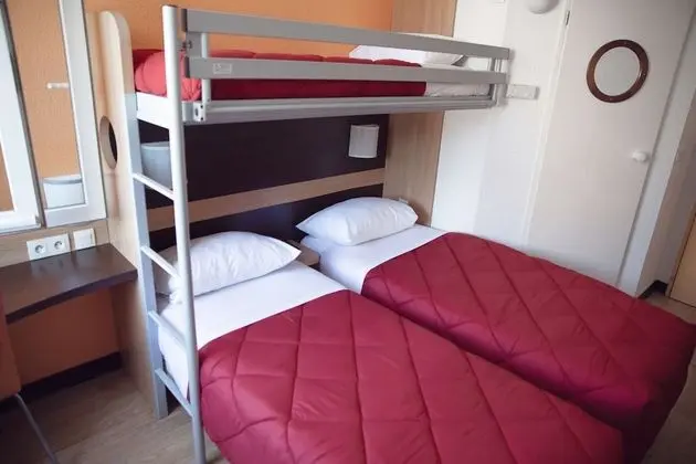 Standard Oda, 3 Tek Kişilik Yatak