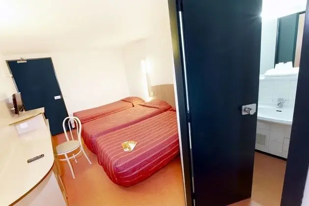 Standard Oda, 3 Tek Kişilik Yatak