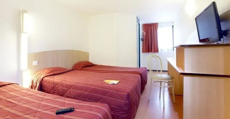 Standard Oda, 3 Tek Kişilik Yatak