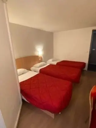 Standard Oda, 3 Tek Kişilik Yatak