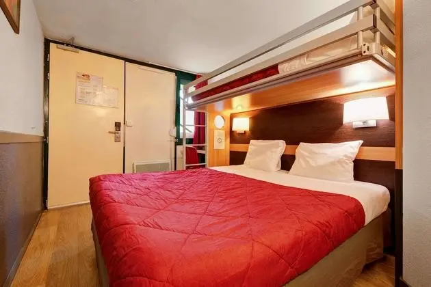 Standard Oda, Birden Çok Yatak (1 Double and 1 Single bed)