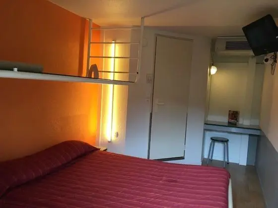 Standard Oda, 1 Çift Kişilik Yatak