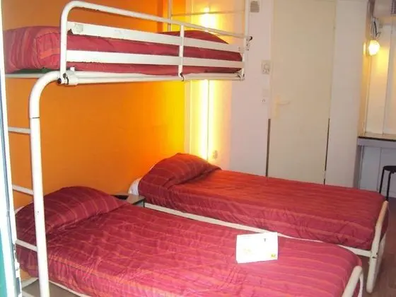 Standard Oda, 3 Tek Kişilik Yatak