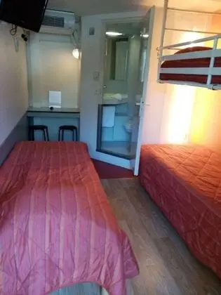 Standard Oda, 3 Tek Kişilik Yatak