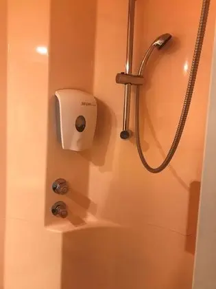 Standard Oda, 1 Çift Kişilik Yatak