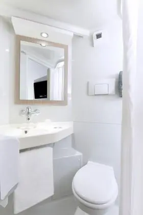 Standard Oda, Birden Çok Yatak (1 Double and 1 Single bed)