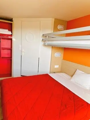 Standard Oda, Birden Çok Yatak (1 Double and 1 Single bed)