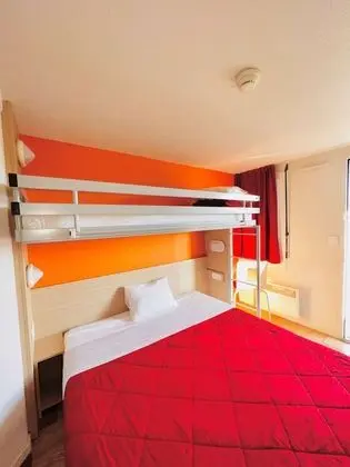 Standard Oda, Birden Çok Yatak (1 Double and 1 Single bed)