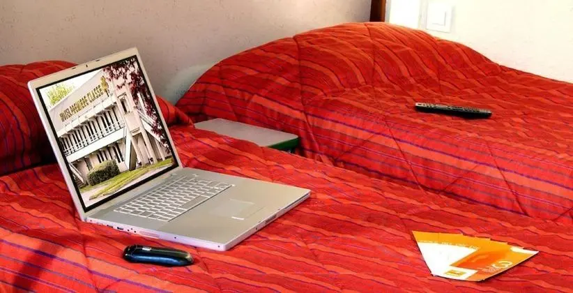 Standard Oda, Birden Çok Yatak (1 Double and 1 Single bed)