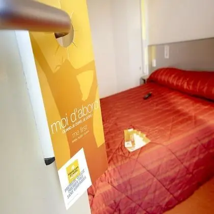 Standard Oda, Birden Çok Yatak (1 Double and 1 Single bed)