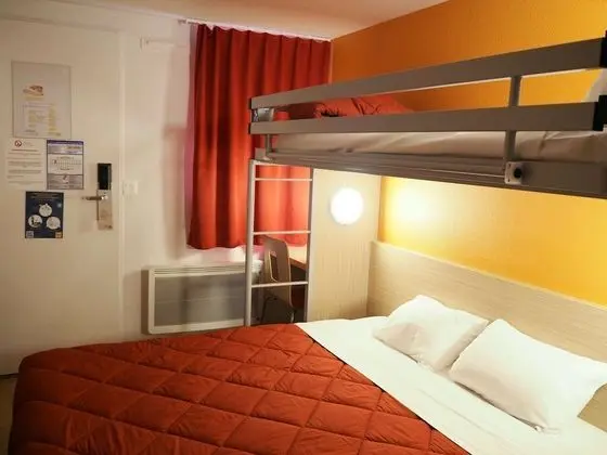 Standard Oda, Birden Çok Yatak (1 Double and 1 Single bed)