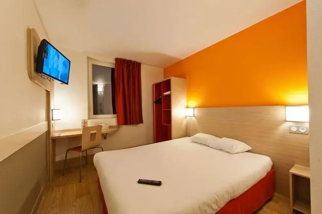 Standard Oda, 1 Çift Kişilik Yatak