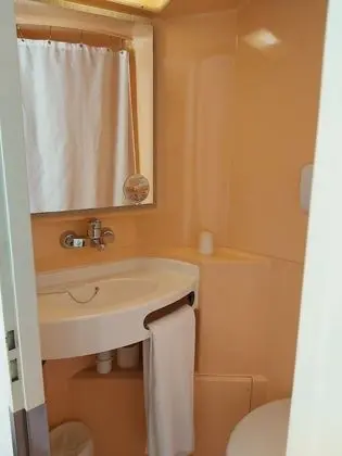 Standard Oda, 3 Tek Kişilik Yatak