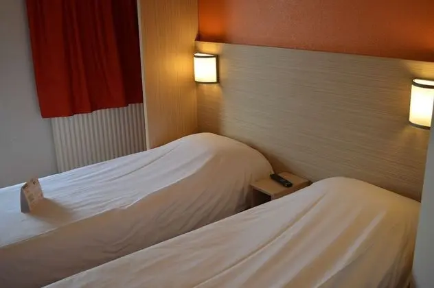 Standard Oda, Birden Çok Yatak (1 Double and 1 Single bed)