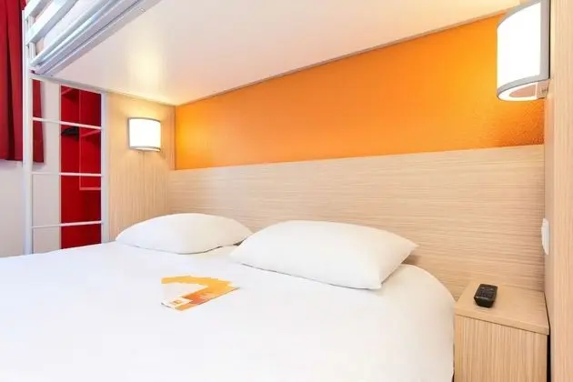 Standard Oda, Birden Çok Yatak (1 Double and 1 Single bed)