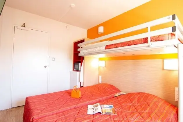 Standard Oda, 3 Tek Kişilik Yatak (Shared Bathroom)