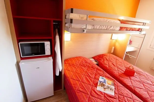 Standard Oda, 3 Tek Kişilik Yatak (Shared Bathroom)