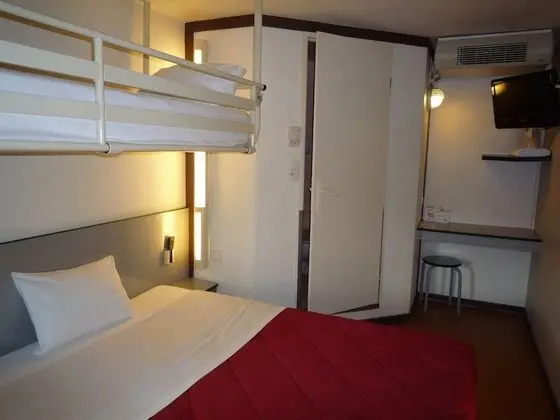 Standard Oda, Birden Çok Yatak (1 Double and 1 Single bed)