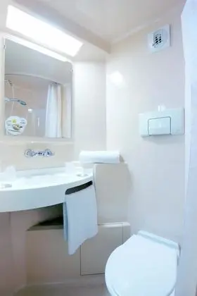 Standard Oda, Birden Çok Yatak (1 Double and 1 Single bed)