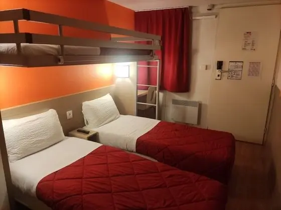 Standard Oda, 3 Tek Kişilik Yatak
