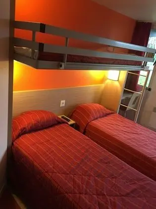 Standard Oda, 3 Tek Kişilik Yatak