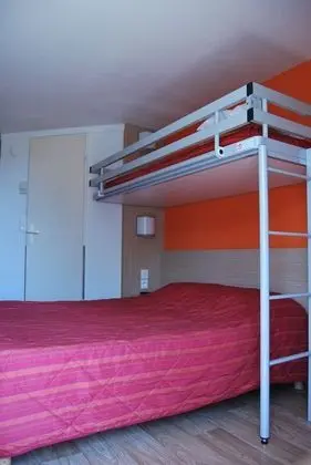 Standard Oda, Birden Çok Yatak (1 Double and 1 Single bed)
