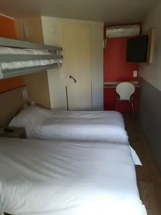 Standard Oda, 3 Tek Kişilik Yatak