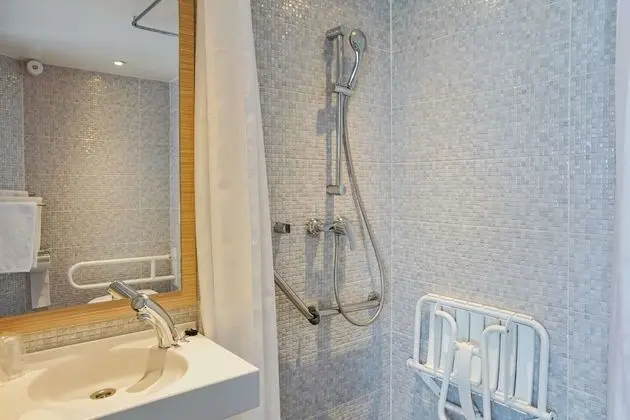 Standard Oda, 1 Çift Kişilik Yatak (1 Double and 1 Single bed)