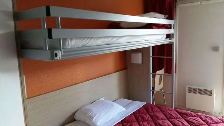 Standard Oda, Birden Çok Yatak (1 Double and 1 Single bed)