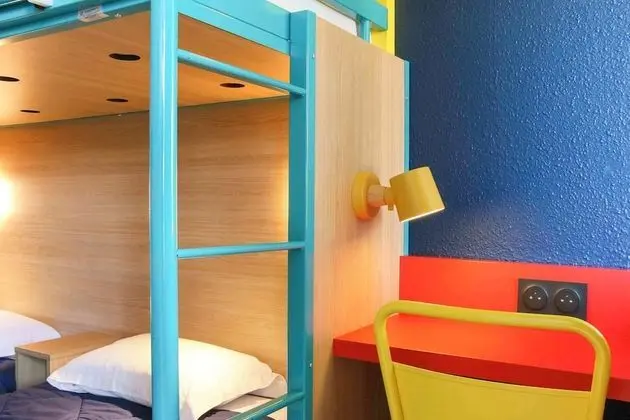 Standard Oda, Birden Çok Yatak (1 Double and 1 Single bed)