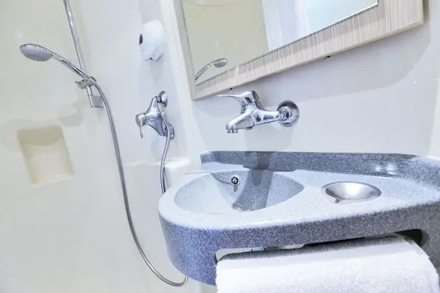 Standard Oda, Birden Çok Yatak (1 Double and 1 Single bed)
