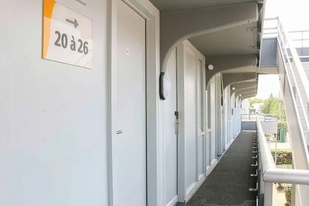 Standard Oda, Birden Çok Yatak (1 Double and 1 Single bed)
