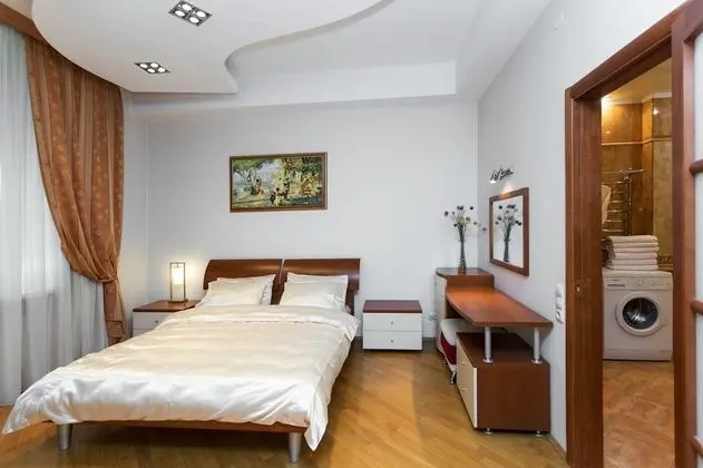 Premium Apart Daire, 2 Yatak Odası (Nezavisimosti 12)