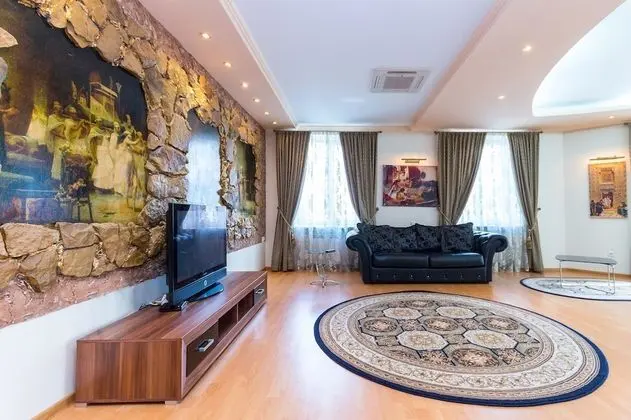 Premium Apart Daire, 2 Yatak Odası (Nezavisimosti 13)