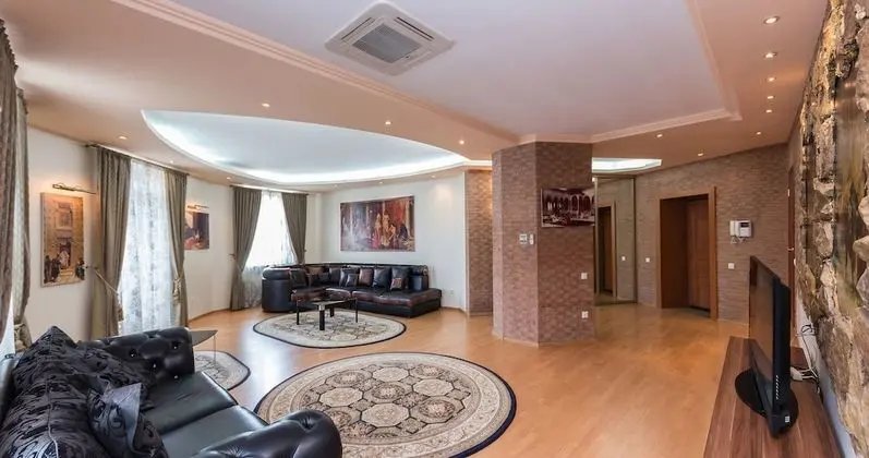Premium Apart Daire, 2 Yatak Odası (Nezavisimosti 13)