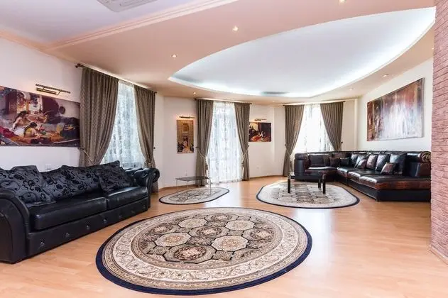 Premium Apart Daire, 2 Yatak Odası (Nezavisimosti 13)