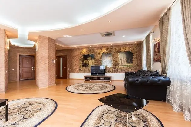 Premium Apart Daire, 2 Yatak Odası (Nezavisimosti 13)