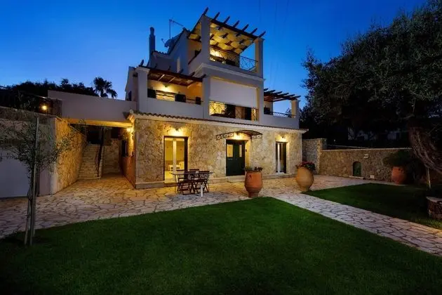 Villa, 4 Yatak Odası, Balkon