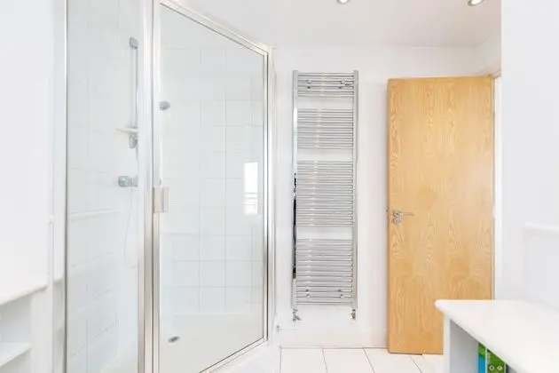 Apart Daire, 2 Yatak Odası, Nehir Manzaralı