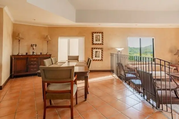 Bougainvillea 2306 - Luxury Apartment