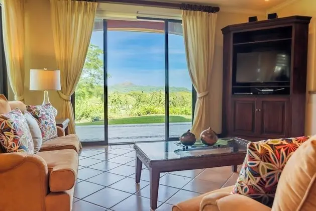 Bougainvillea 5102 - Luxury Apartment