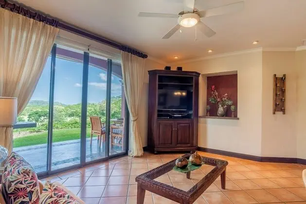 Bougainvillea 5102 - Luxury Apartment