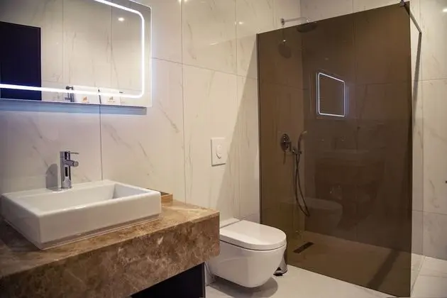 Comfort Tek Büyük Yataklı Oda