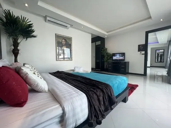 Three-Bedroom Villa with Private Pool and Garden