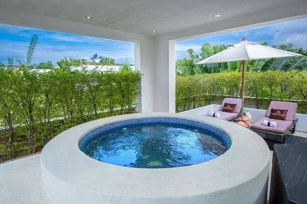Three-Bedroom Villa with Private Pool and Garden