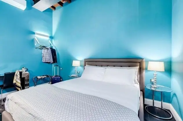 Comfort Tek Büyük veya İki Ayrı Yataklı Oda