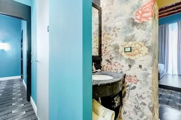 Comfort Tek Büyük veya İki Ayrı Yataklı Oda