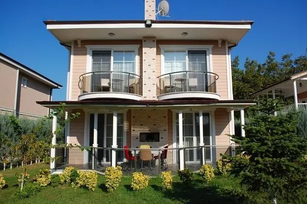 Premium Villa, 4 Bedrooms, Fireplace, Lake View