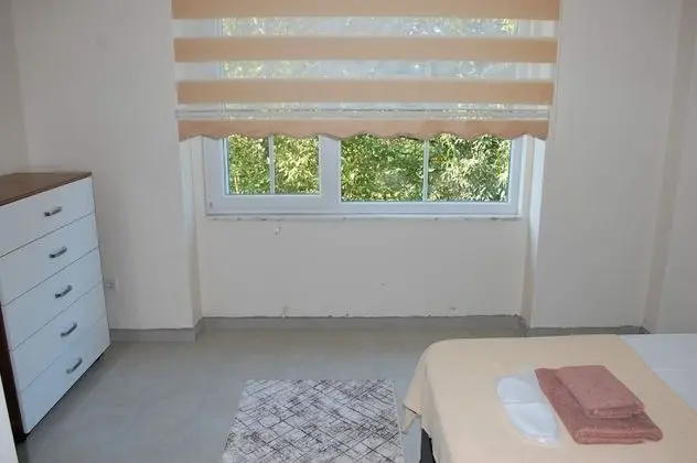 Premium Villa, 4 Bedrooms, Smoking, Garden View