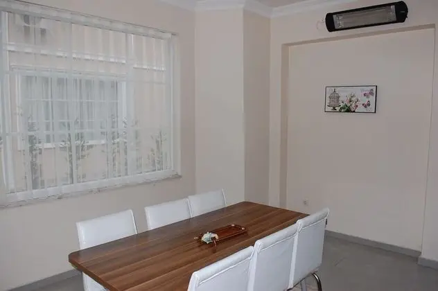 Premium Villa, 4 Bedrooms, Smoking, Partial Lake View